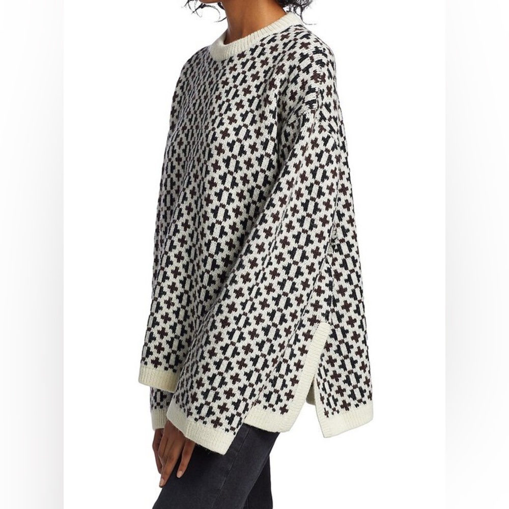 Toteme Black and White Patterned Sweater